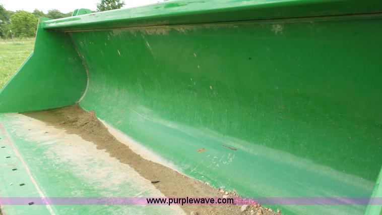 image for item K4039 John Deere 640 loader