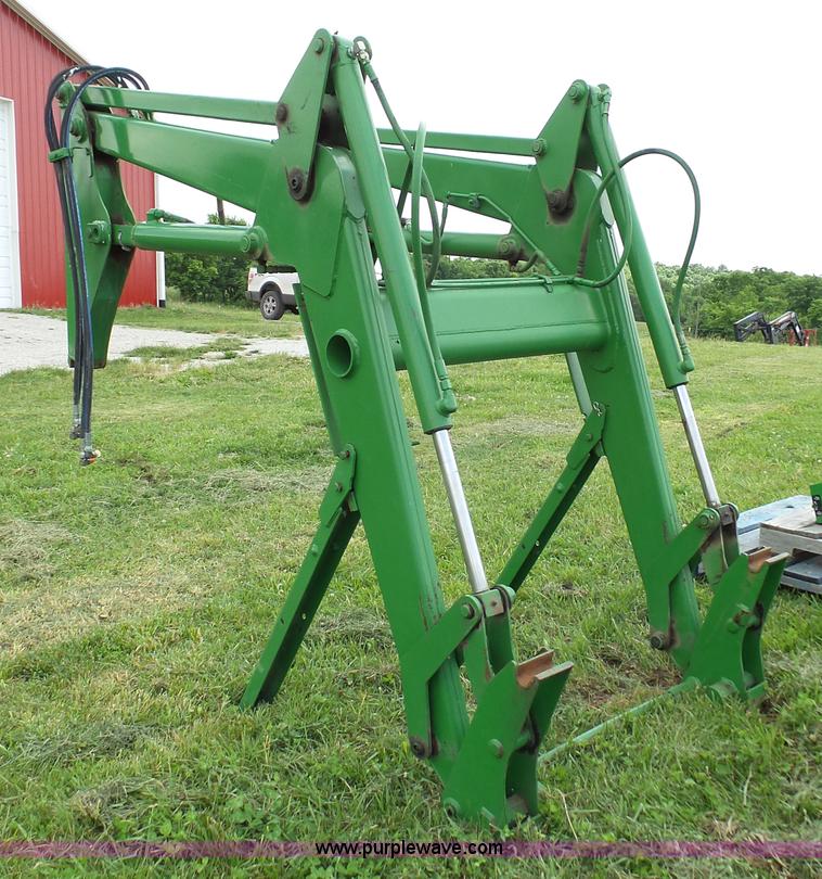 image for item K4039 John Deere 640 loader