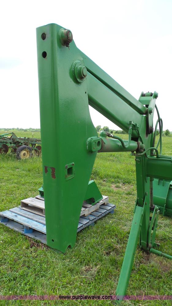 image for item K4039 John Deere 640 loader