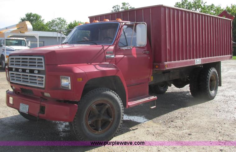 image for item K4704 1980 Ford grain truck