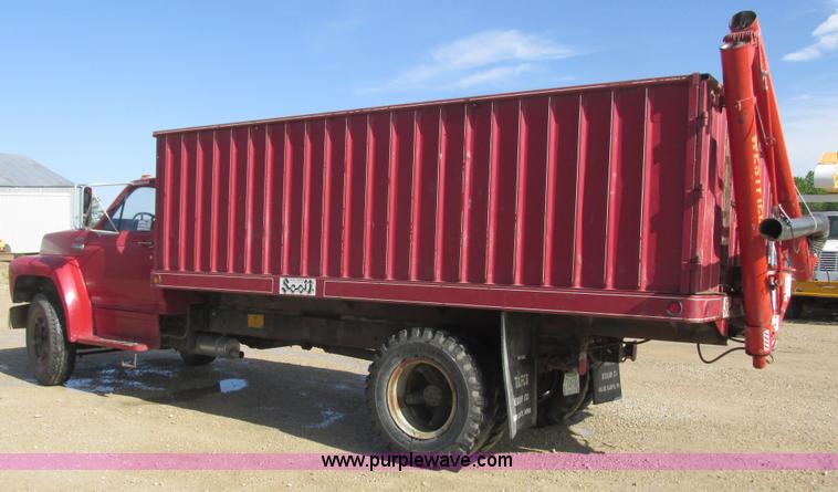 image for item K4704 1980 Ford grain truck
