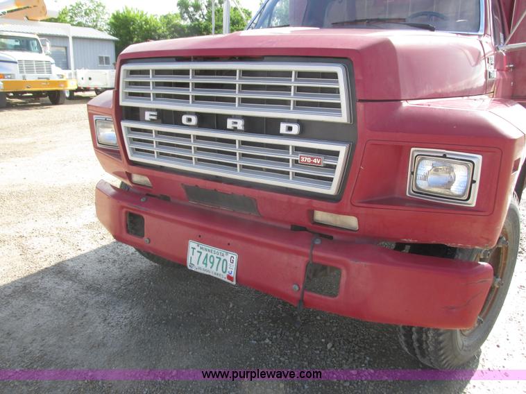 image for item K4704 1980 Ford grain truck