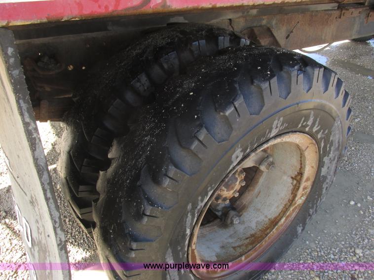 image for item K4704 1980 Ford grain truck