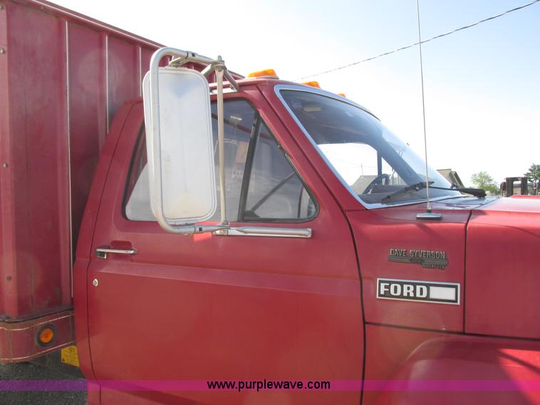 image for item K4704 1980 Ford grain truck