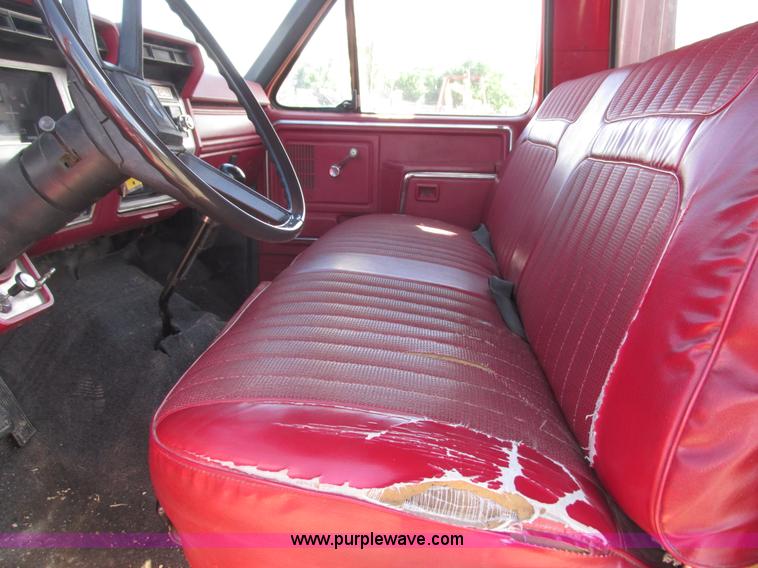 image for item K4704 1980 Ford grain truck