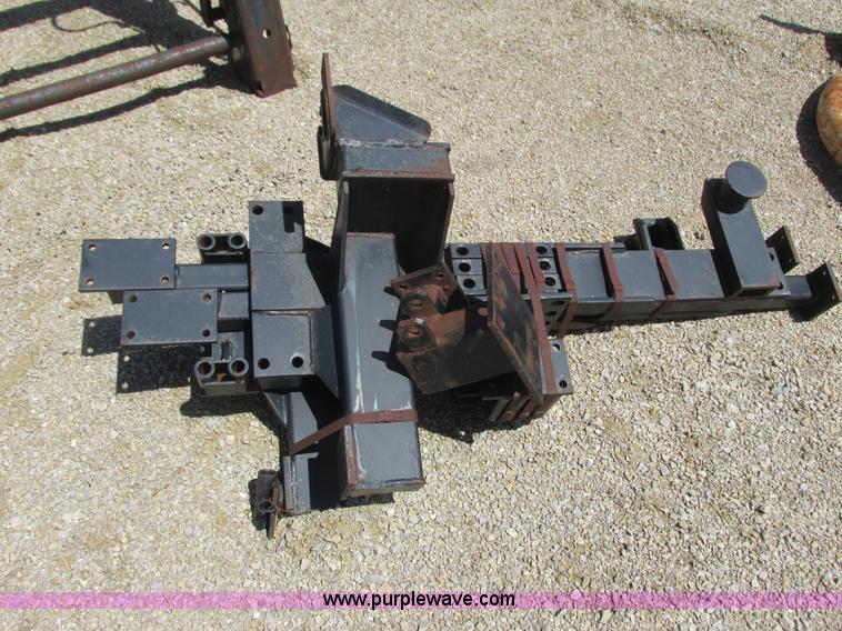 image for item K4720 Buhler Allied 695 loader