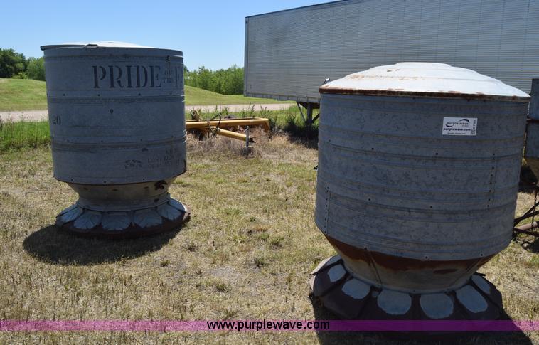 2 Hog Feeders Item K7304 6 29 2016