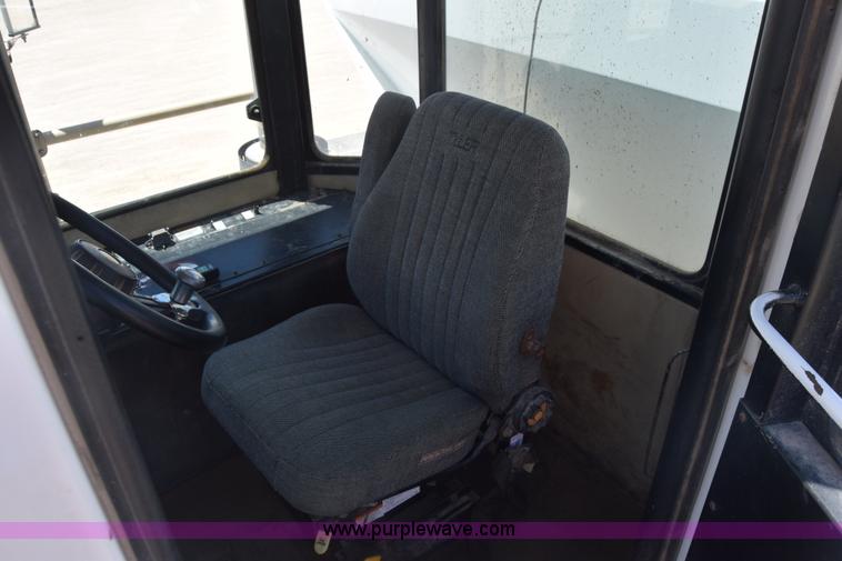 image for item K7312 1996 Tyler Titan 4375 self-propelled applicator