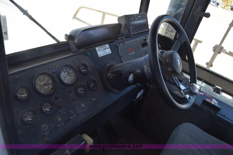 image for item K7312 1996 Tyler Titan 4375 self-propelled applicator