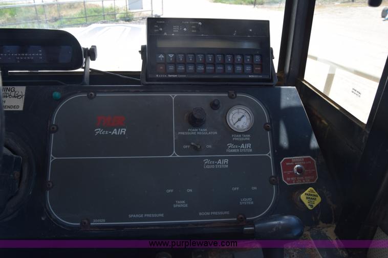 image for item K7312 1996 Tyler Titan 4375 self-propelled applicator