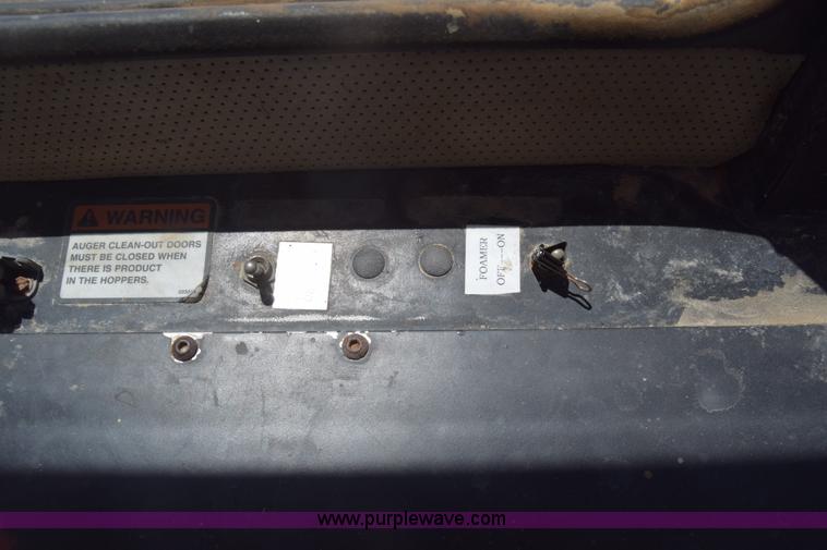 image for item K7312 1996 Tyler Titan 4375 self-propelled applicator