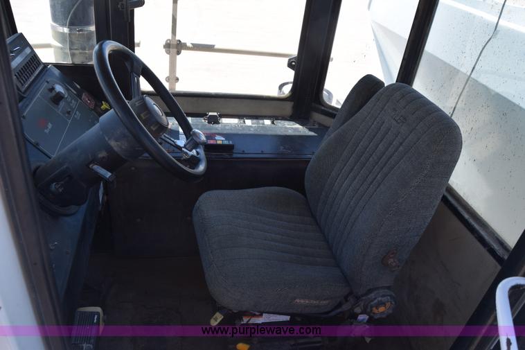 image for item K7312 1996 Tyler Titan 4375 self-propelled applicator