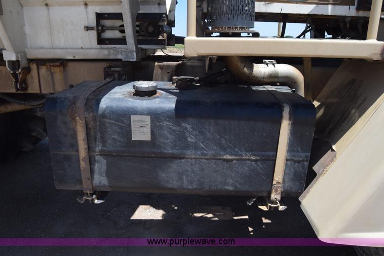 image for item K7312 1996 Tyler Titan 4375 self-propelled applicator