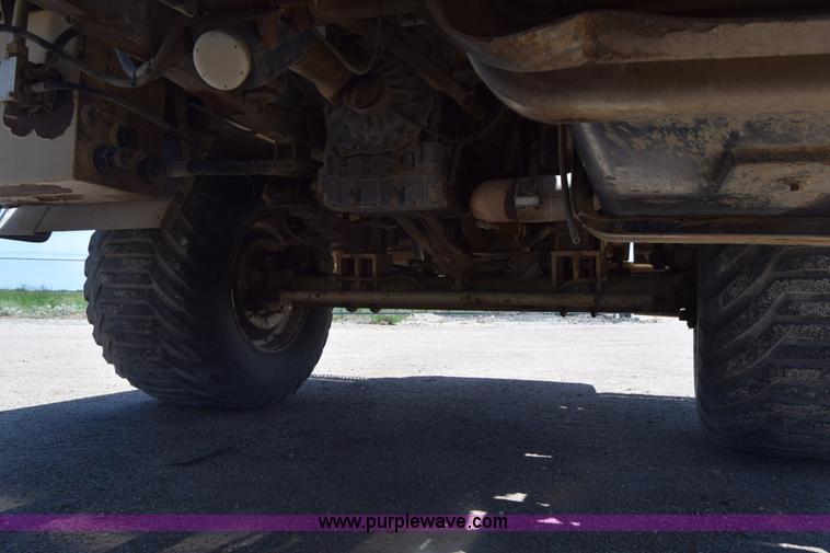 image for item K7312 1996 Tyler Titan 4375 self-propelled applicator