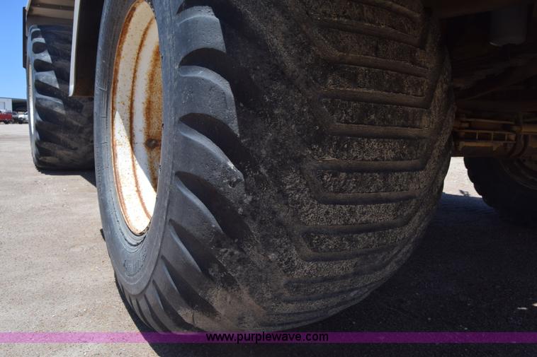 image for item K7312 1996 Tyler Titan 4375 self-propelled applicator