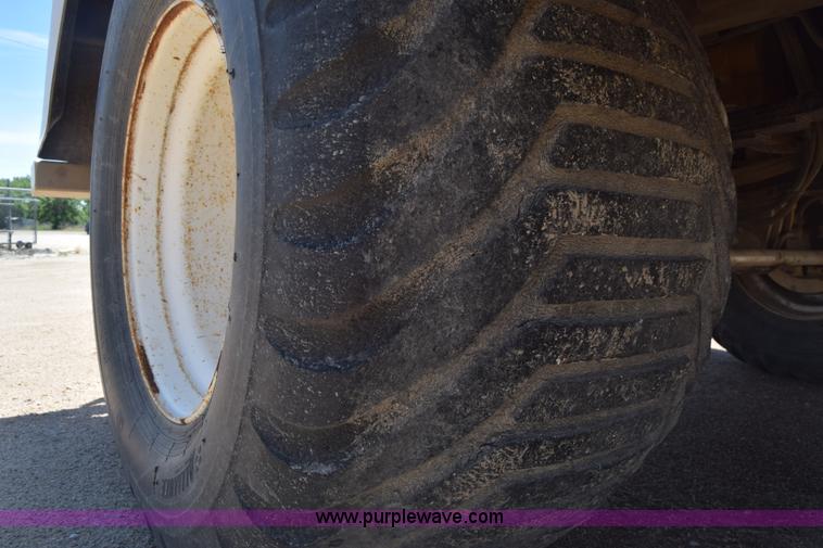 image for item K7312 1996 Tyler Titan 4375 self-propelled applicator