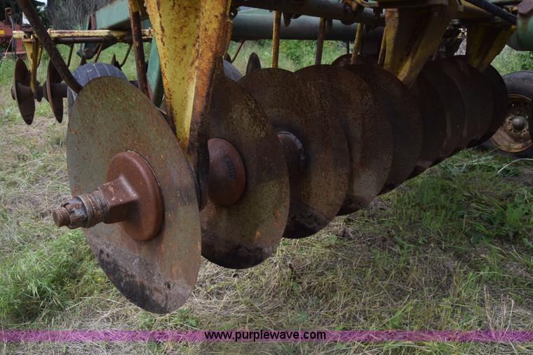 image for item K7315 John Deere T0330 disk