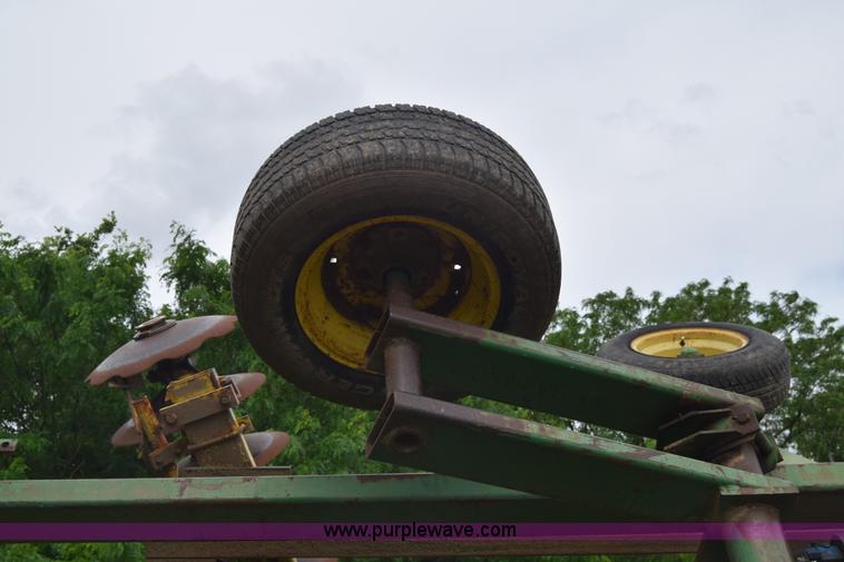 image for item K7315 John Deere T0330 disk