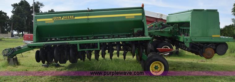 image for item K7322 John Deere 455 grain drill