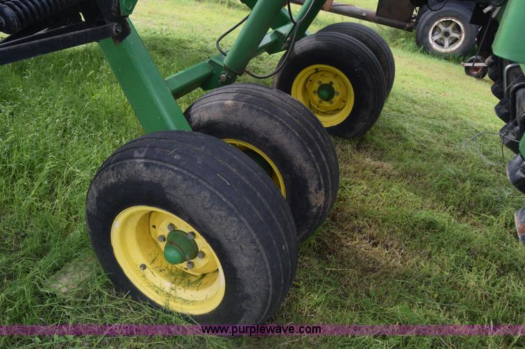 image for item K7322 John Deere 455 grain drill
