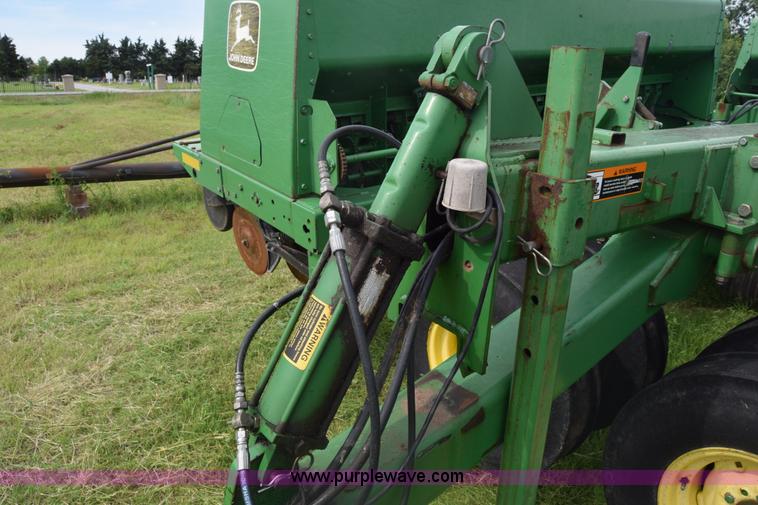 image for item K7322 John Deere 455 grain drill