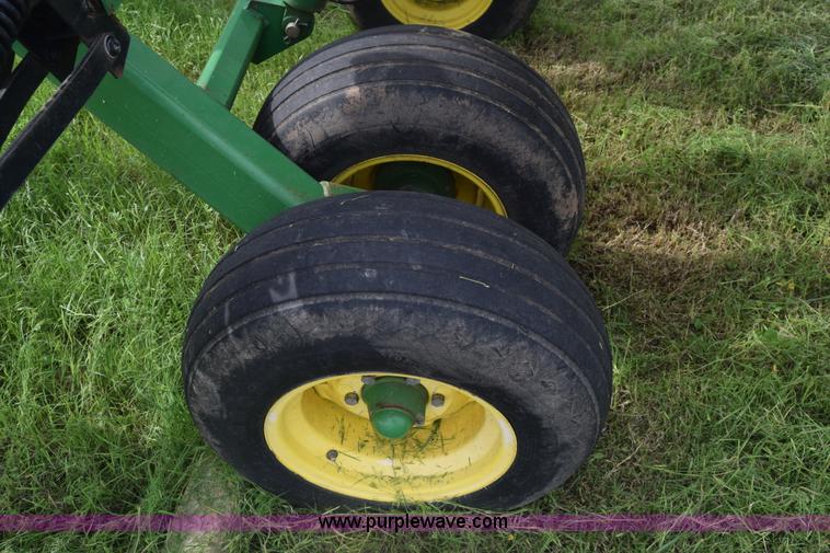 image for item K7322 John Deere 455 grain drill