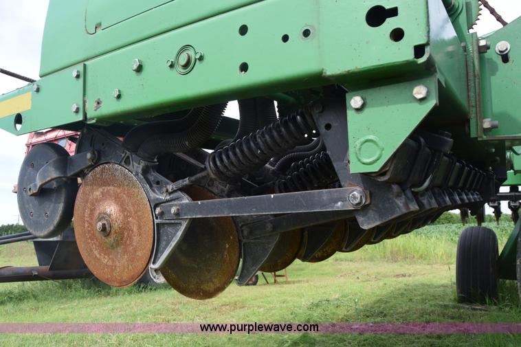 image for item K7322 John Deere 455 grain drill