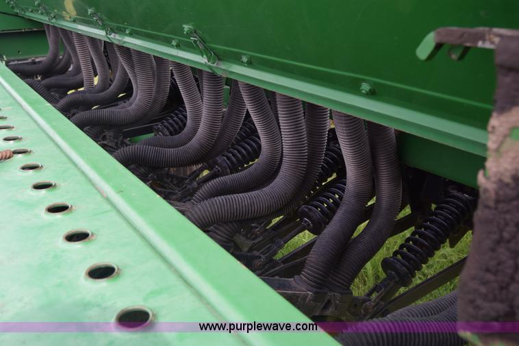 image for item K7322 John Deere 455 grain drill