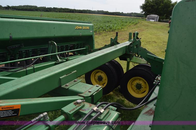 image for item K7322 John Deere 455 grain drill