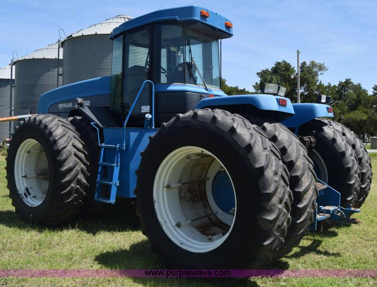 image for item K7323 1997 New Holland 9482 Versatile 4WD tractor