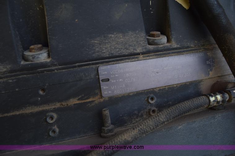 image for item K7323 1997 New Holland 9482 Versatile 4WD tractor