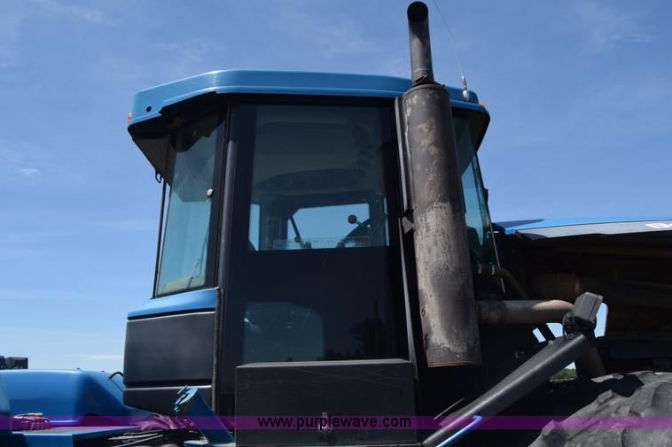 image for item K7323 1997 New Holland 9482 Versatile 4WD tractor