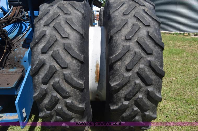 image for item K7323 1997 New Holland 9482 Versatile 4WD tractor