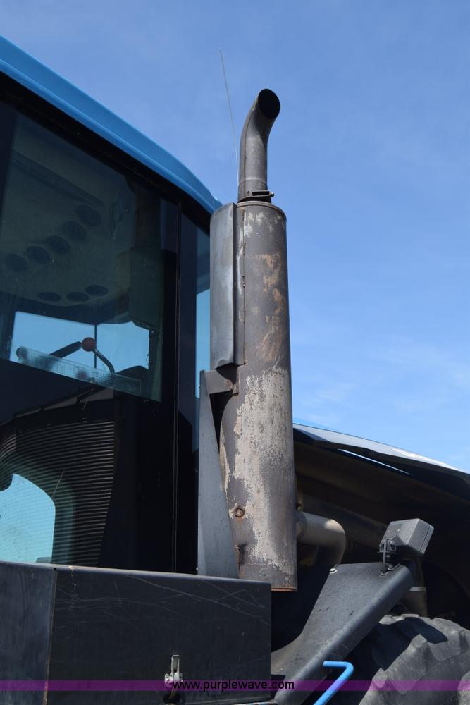 image for item K7323 1997 New Holland 9482 Versatile 4WD tractor