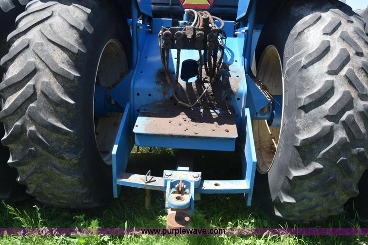 image for item K7323 1997 New Holland 9482 Versatile 4WD tractor