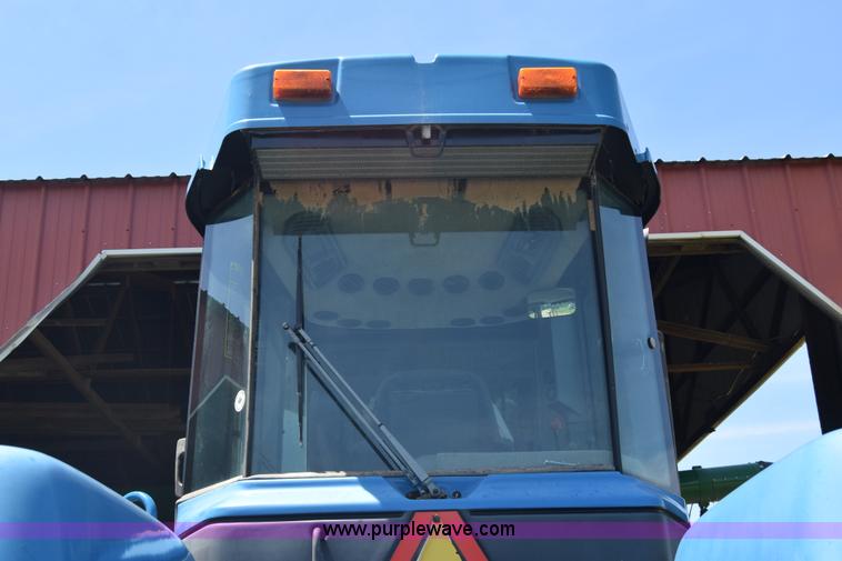 image for item K7323 1997 New Holland 9482 Versatile 4WD tractor