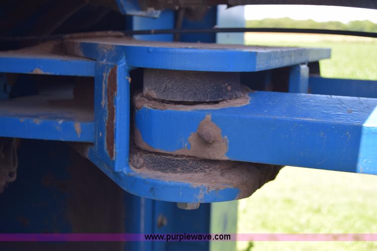 image for item K7323 1997 New Holland 9482 Versatile 4WD tractor