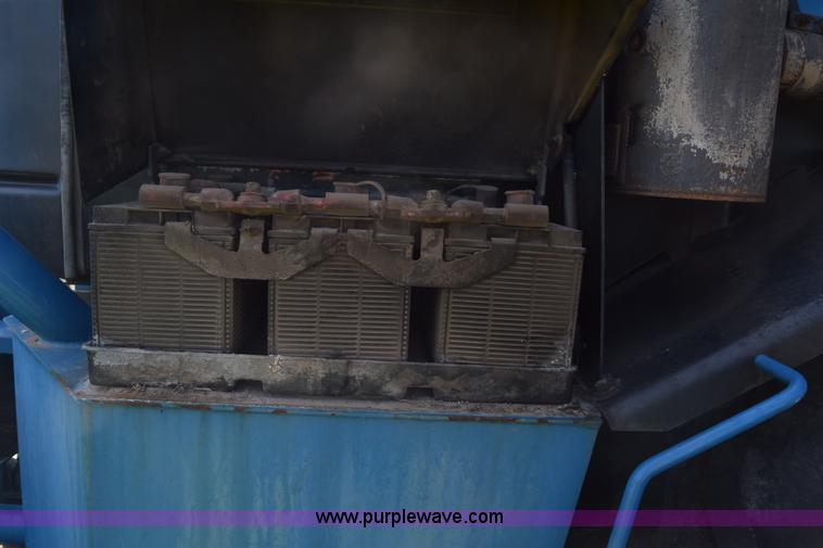 image for item K7323 1997 New Holland 9482 Versatile 4WD tractor