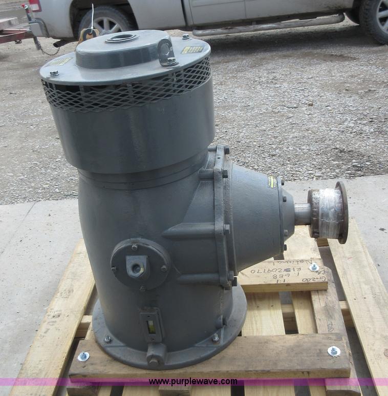 Randolph C200 gear head in Liberty, MO Item K7837 sold Purple Wave