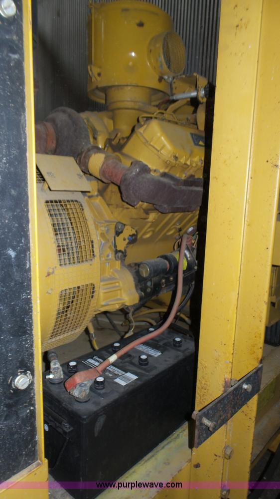 image for item K8301 Caterpillar SR4 generator