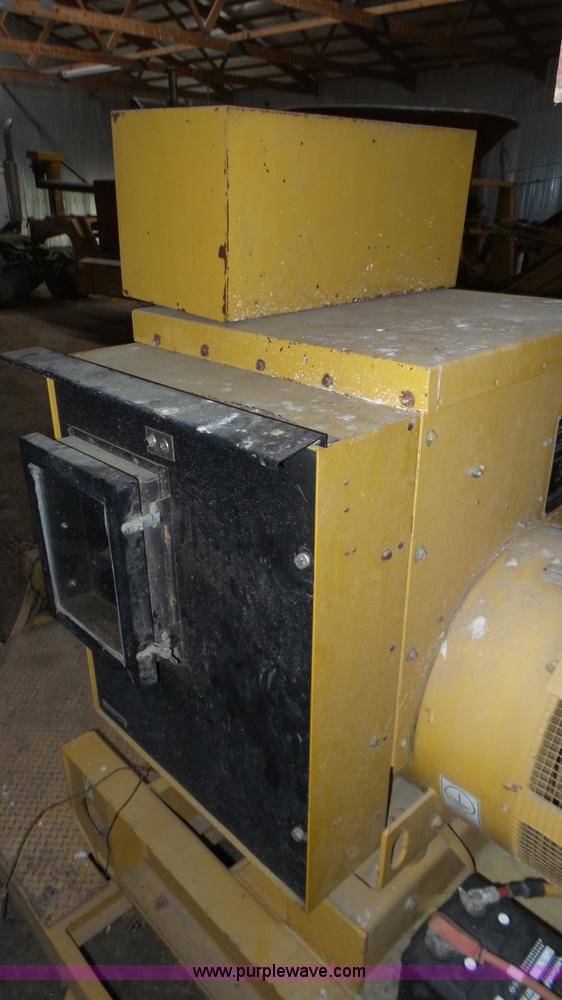 image for item K8301 Caterpillar SR4 generator