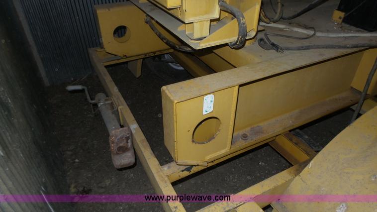 image for item K8301 Caterpillar SR4 generator