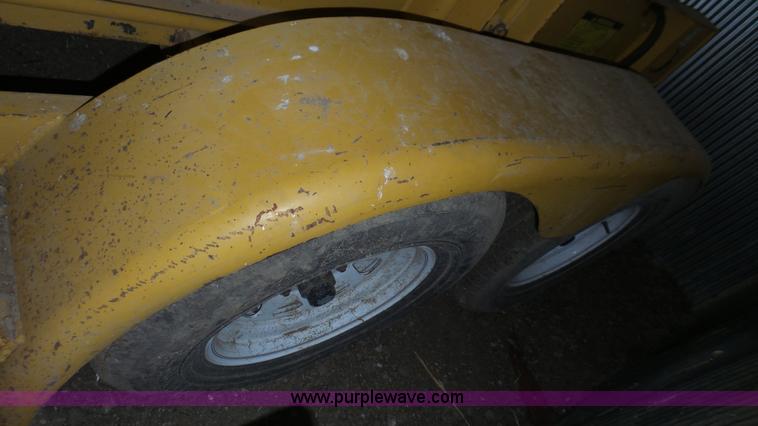 image for item K8301 Caterpillar SR4 generator