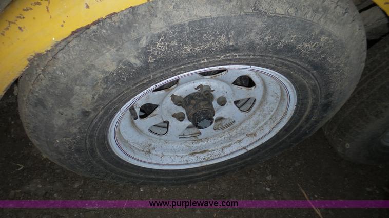 image for item K8301 Caterpillar SR4 generator