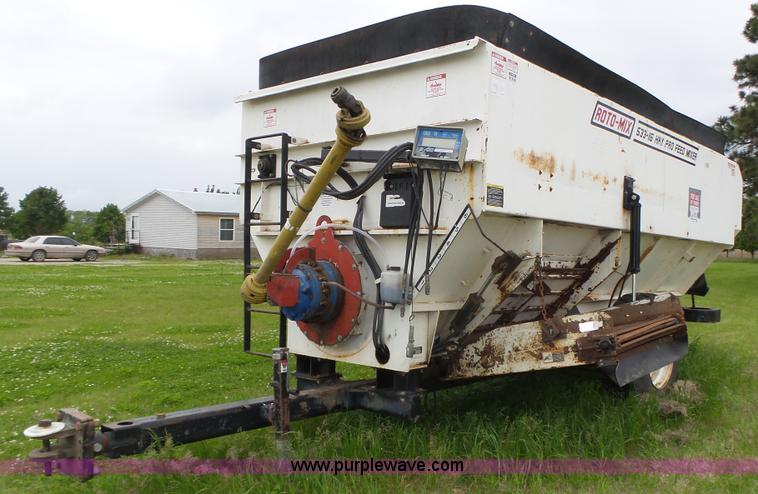 image for item K8302 RotoMix 533-16 Hay Pro feed mixer