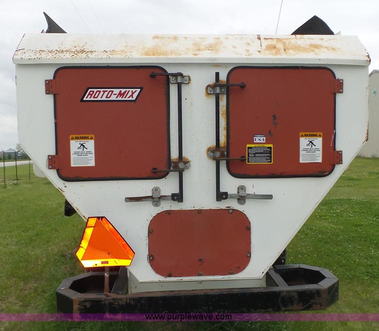 image for item K8302 RotoMix 533-16 Hay Pro feed mixer