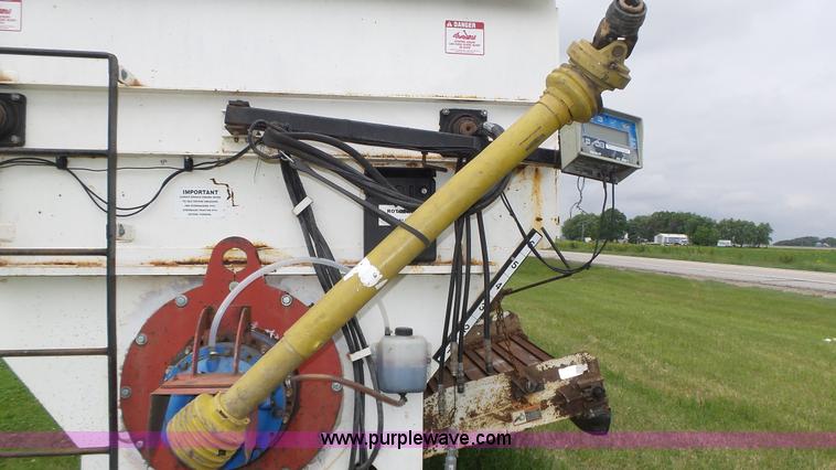 image for item K8302 RotoMix 533-16 Hay Pro feed mixer