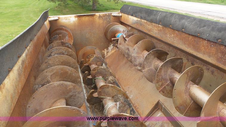 image for item K8302 RotoMix 533-16 Hay Pro feed mixer