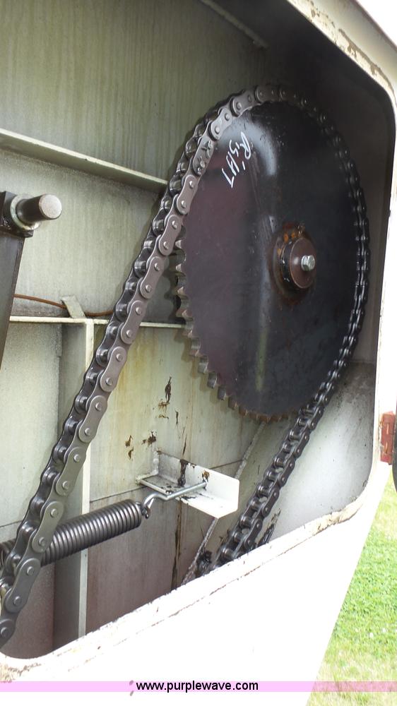 image for item K8302 RotoMix 533-16 Hay Pro feed mixer