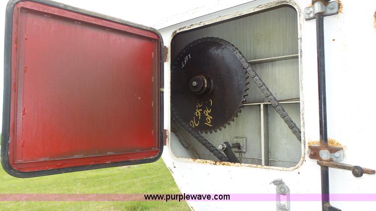 image for item K8302 RotoMix 533-16 Hay Pro feed mixer